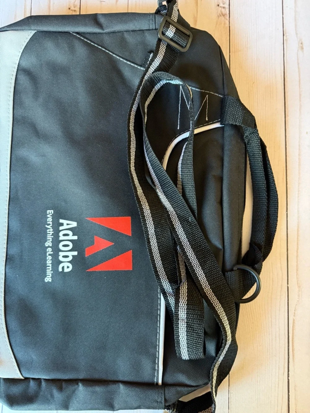 Adobe Leeds Laptop Carrying Work Bag Adjustable Shoulder Strap New Condition